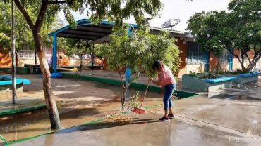 Limpian escuelas en Baja California