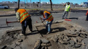 Mexicali: inició reparación de calles y carreteras