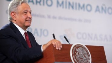 El presidente Obrador dice que cumplirá con vacuna a menores